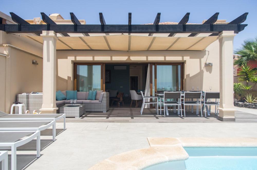 Luxurious With Amazing Sea View And Pool *